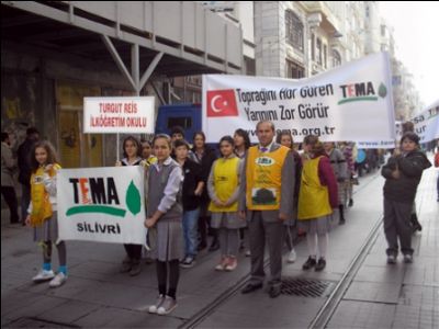 Tema Silivri Temsilcileri  Toprağa Saygı İçin Yürüdü