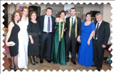 Balcıoğlu Ve Özgür Ailelerinin Mutluluğu