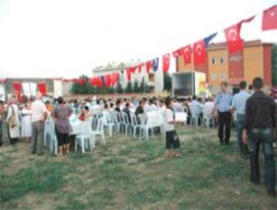 Ak Parti, Yeni Mahalle Halkı İle İftar Açtı