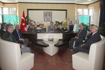 Başkan Işıklara Ziyaretçi Akını...