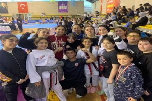 Silivrili Taekwondoculardan Uluslararası Turnuvada büyük başarı