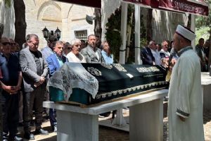 Bekir Yetkin, üç gün arayla eşinin ardından annesini de kaybetti
