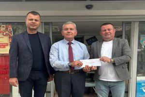 Silivri'de CHP’li yöneticiler Muhtarlara İmamoğlu’nun mektubunu iletti