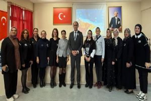 Silivri Halk Eğitimi Merkezi’nde Atatürk’e vefa