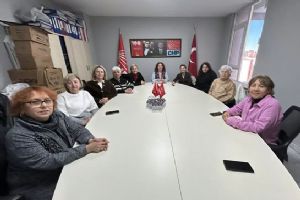 Silivri CHP Kadın Kolları’ndan “İrade Milletindir” mesajı