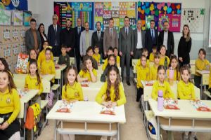 Silivri Sevim Avni Çoğal İlkokulu’nda 1. Dönem Karne Dağıtım Töreni