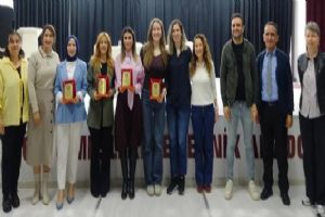 Silivri Şerife Baldöktü Lisesi’nde mezunlarla Kariyer Söyleşisi