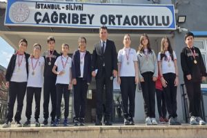 Silivri Çağrıbey Ortaokulu öğrencilerinden başarı gururu