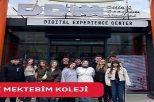 Silivri Mektebim Koleji öğrencilerinden İBB Dijital Deneyim Merkezi’ne teknoloji gezisi