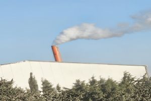 Silivri'deki tesisin çevreye olumsuz etkilerinden şikâyetçi vatandaş yetkilileri göreve çağırdı