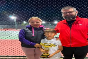 Silivrili Ateş Kesen Tenis Barış Kupası’nda şampiyon oldu