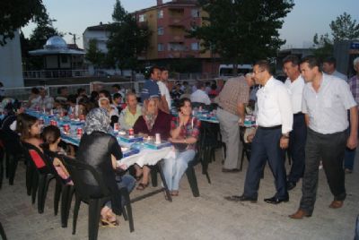 Büyükşehirin iftar sofrası Çanta’da kuruldu Büyükşehirin iftar sofrası Çanta’da kuruldu