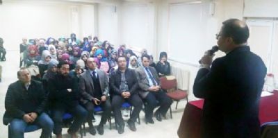 Karakaş, öğrencilere mimarlık mesleğini tanıttı