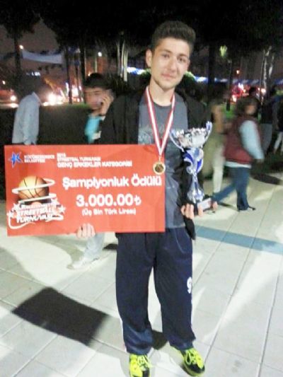 Toki öğrencisi Streetball şampiyonu