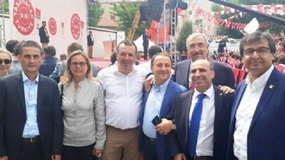 CHP Silivri, Kılıçdaroğlu’nu yalnız bırakmadı