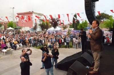 Börekler yarıştı, halk kaynaştı