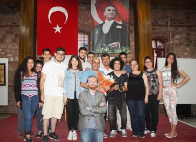 Saban, Silivri’de genç tiyatrocularla buluştu