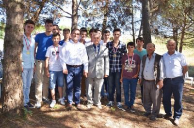 Işıklar, Sayalarspor’un şampiyonluğunu kutladı