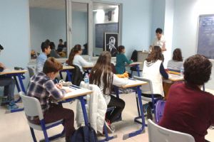 Öğrencilere ücretsiz genel tekrar dersleri