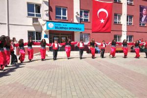 Selimpaşa Ortaokulunda 23 Nisan bayramı