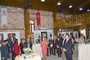 Atatürk sergisi sanatseverlerle buluştu