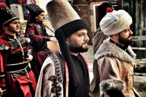 Beklenen oyun bu akşam sahneleniyor