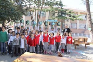 Piri Paşalılar ağaçları tanıttı