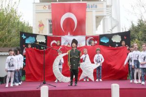 Her Türk çocuğu 23 Nisan demek