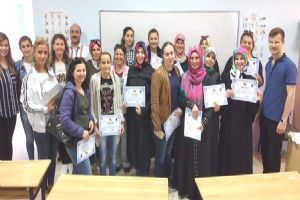 Çocukları için okuyup sınavı da başarıyla geçtiler