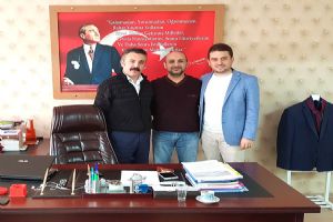 Satranç malzemeleri Turgut Reis’e teslim edildi