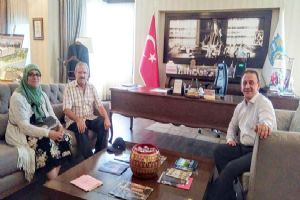 Lise öğretmeninden Işıklar’a sürpriz ziyaret
