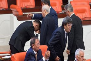 İYİ Partili Arkaz, MHP’ye mi transfer oluyor?