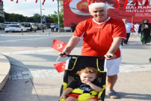 Nesilden nesle bayram coşkusu