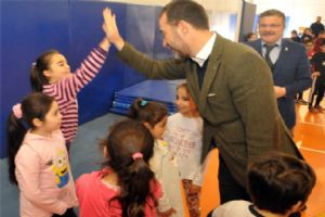 Yılmaz: Sporun önemi unutulmamalı