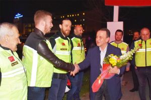 Işıklar’a çiçekle karşılama