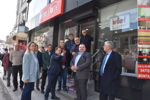 Esnaf ziyaretlerine devam etti