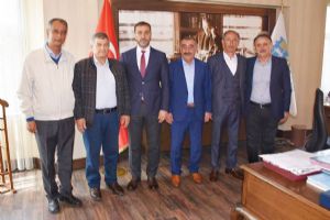 İş adamlarından tebrik