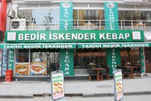 Tarihi Bedir İskender Kebapçısı’ndan her bütçeye uygun iftar menüleri