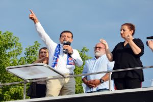 İmamoğlu: Silivri'nin belediye başkanı arkadaşımla dört dörtlük çalışacağız