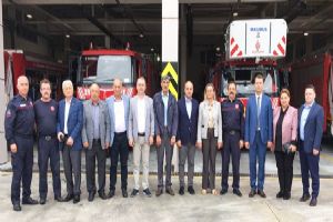 CHP’den itfaiyecilere kutlama ziyareti