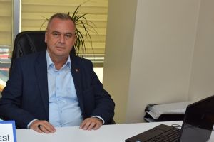 Sami Barlas, sert girdi