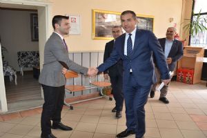 İlçe Müdürü Zekeriya Artar göreve başladı