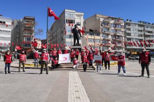 Kızılay,  23 Nisan coşkusuna ortak oldu