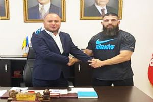 MHP’den Karabulut’a tam destek