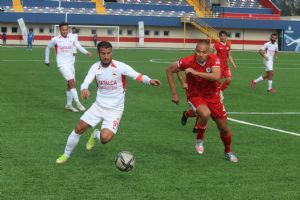 Çatalcaspor direklere takıldı 0-2