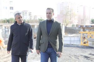 Varnalı Konutları'ndaki çalışmaları inceledi