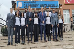 İstanbul Şampiyonu olan Yıldız Kızlar Voleybol Takımına tebrik ziyareti