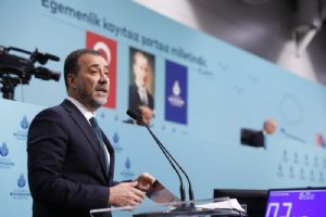 Yılmaz: Nefesimiz enselerinde