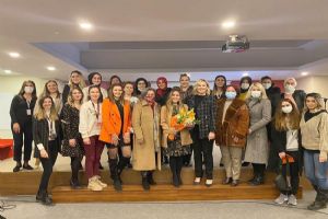 “Anne-baba iletişimi ve iletişim farkındalığı” konulu seminer düzenlendi