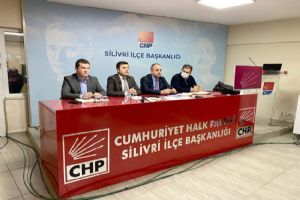 “Gidiyor tiran, geliyor gelmekte olan”